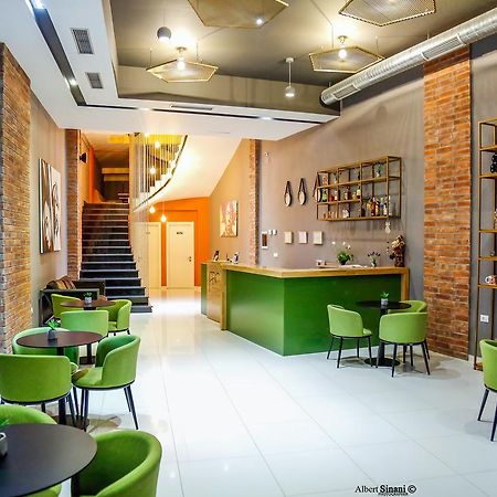 อาร์ก โฮเทล ติรานา Hotel Yzberish ภายนอก รูปภาพ